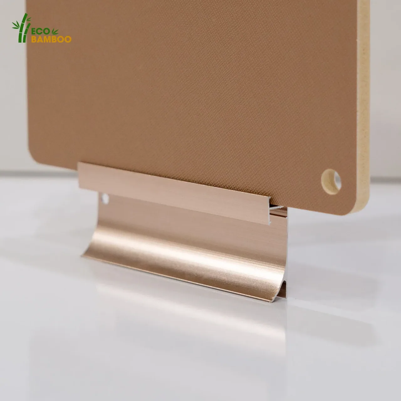 Nẹp chân tường cong có khe LED-EBN88002 – Eco Bamboo